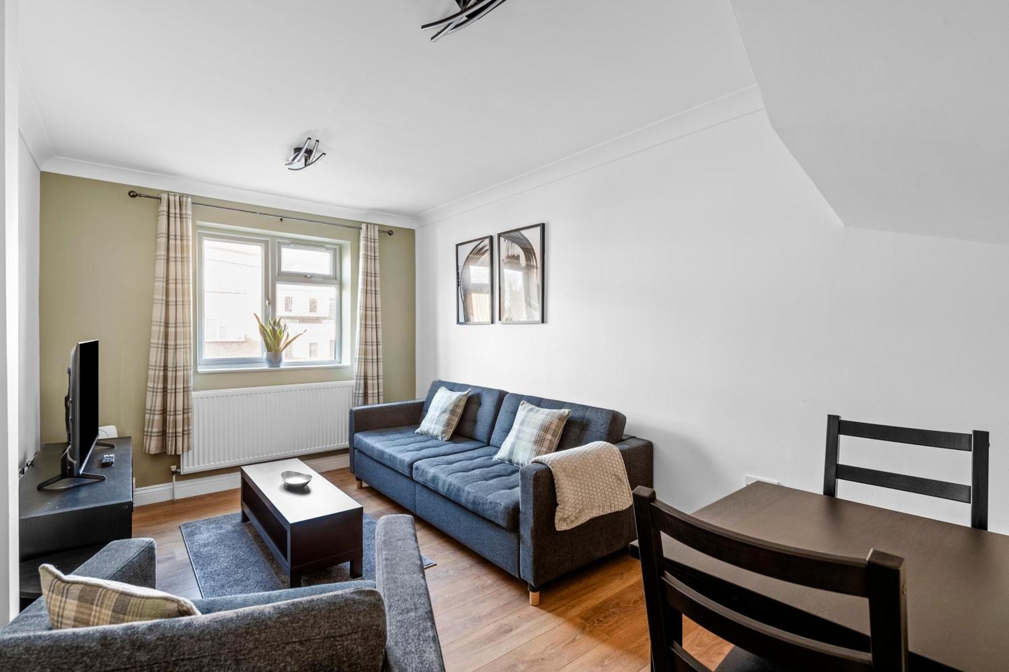 Cosy 2 Bedroom Flat In East Ham, Close To Excel ロンドン エクステリア 写真